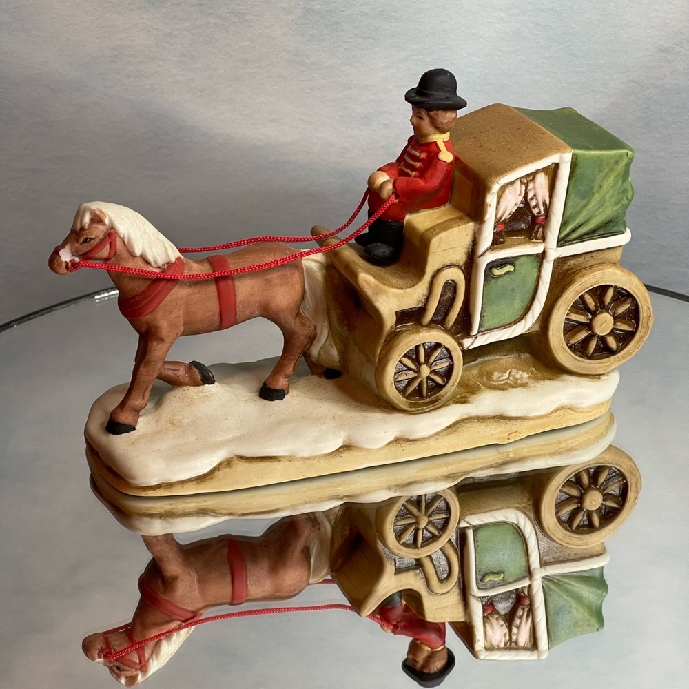 Vintage Geo. Z. Lefton 1987 Christmas Village Sleigh Figurine